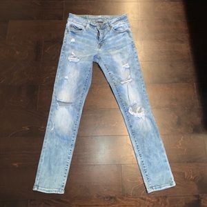American Eagle Light Wash Jeans